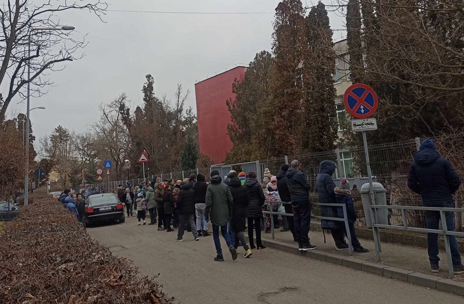 Provocări de trafic pe Aleea Băișoara. Părinții