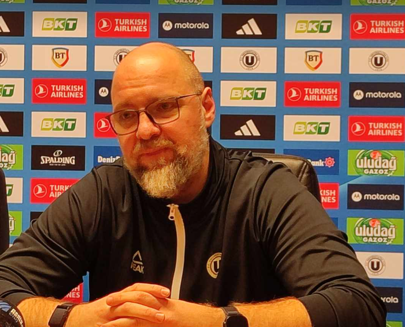 Antrenorul U-BT Cluj