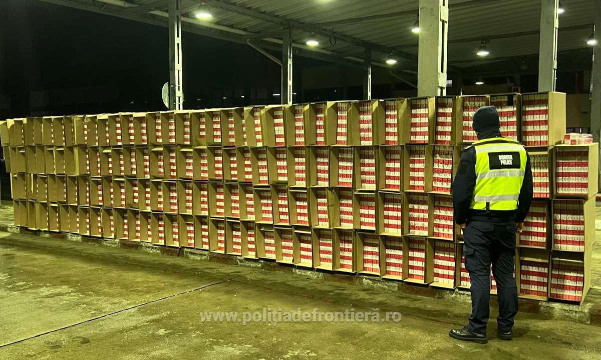 Peste 60.000 de pachete cu ţigări fără marcaj fiscale