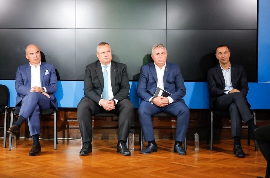 Foștii lideri ai PNL sunt acuzați ca „au amanetat” partidul. În imagine