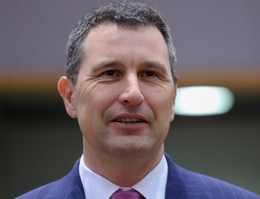 Mașinile poluante vor fi taxate suplimentar din 2026