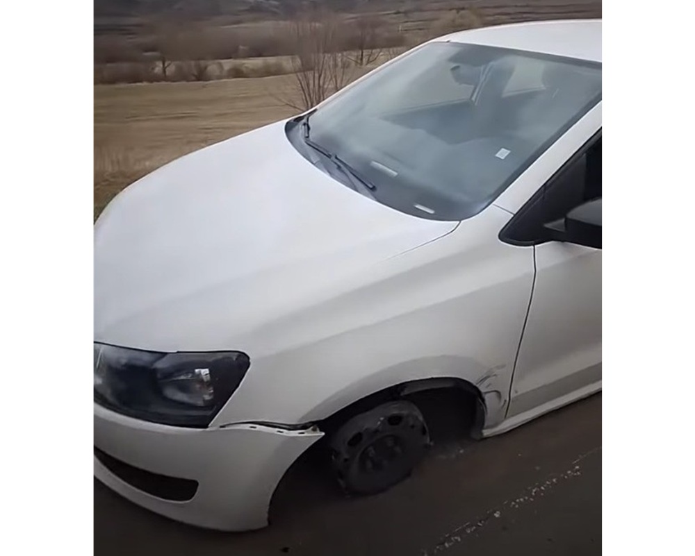 Un șofer de 37 ani din Cluj a fost prins conducând fără anvelope