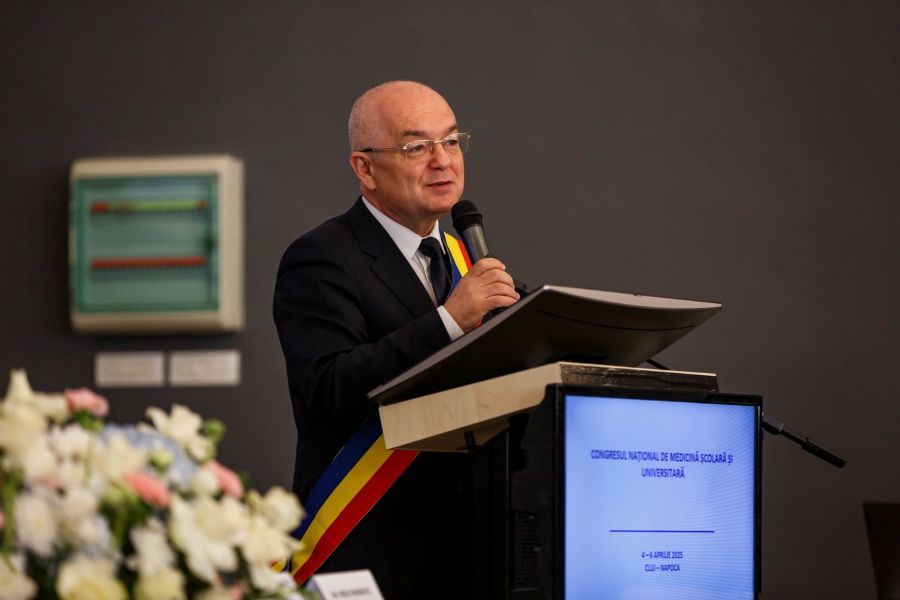 Emil Boc la Congresul Național de Medicină Școlară și Universitară | Foto: Emil Boc - Facebook