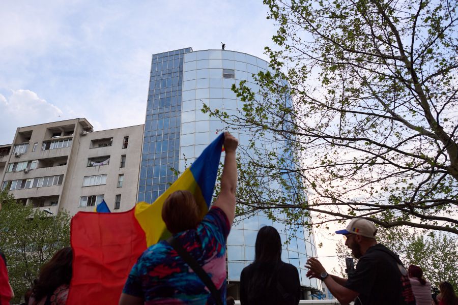Protest spontan al susținătorilor lui Călin Georgescu