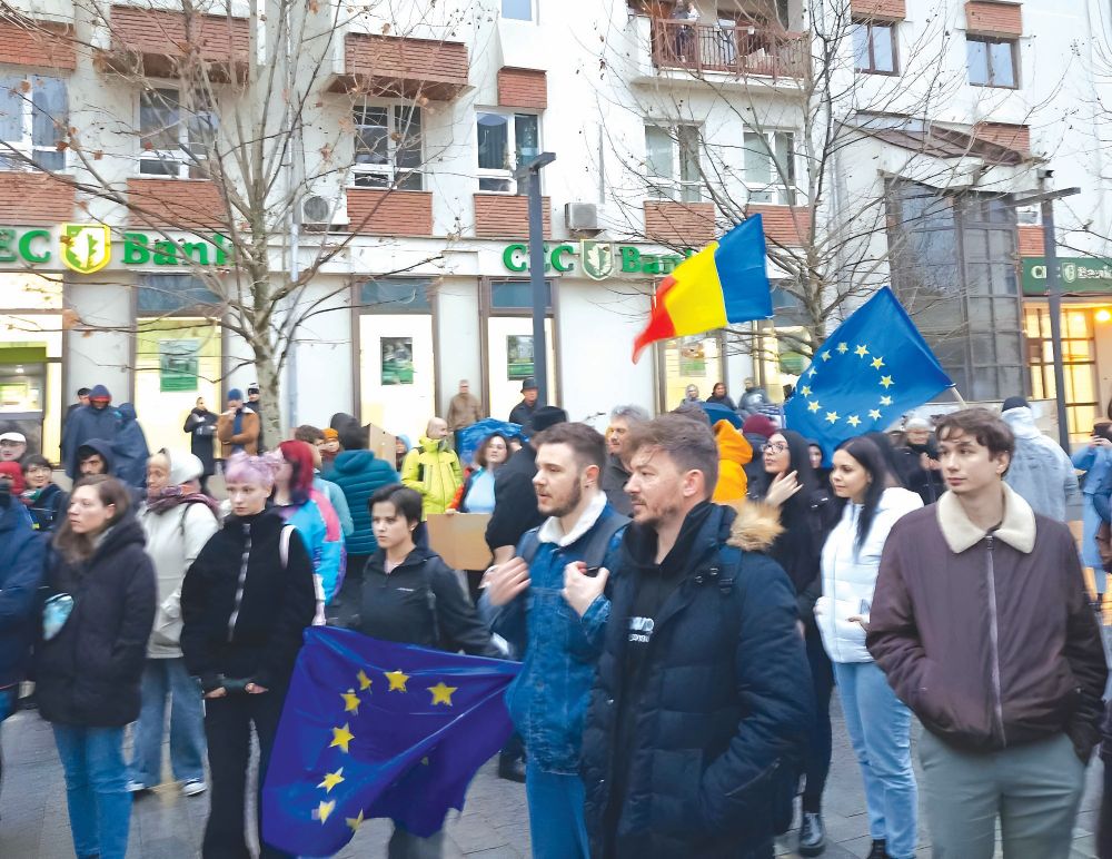 Sute de mii de români ies în stradă în 9 mai pentru a susține parcursul european al României: „Un singur drum – EUROPA”| Foto: Alex TURDEAN - monitorulcj.ro