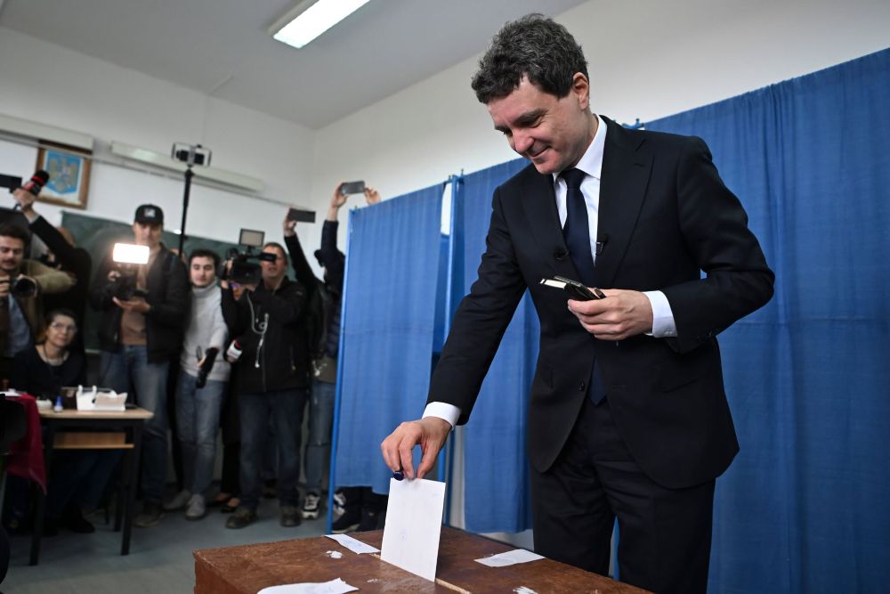 Clujul s-a colorat în verde. Nicușor Dan a câștigat detașat turul al doilea al alegerilor prezidențiale | Foto: Inquam Photos / Alex Nicodim