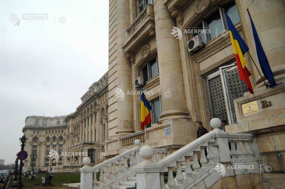 Curtea Constituțională a respins contestația depusă de liderul AUR George Simion privind anularea alegerilor câștigate de independentul Nicușor Dan. Foto:  2008-02-07 / Rompres/Agerpres