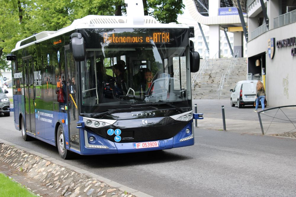 Autobuz fără șofer