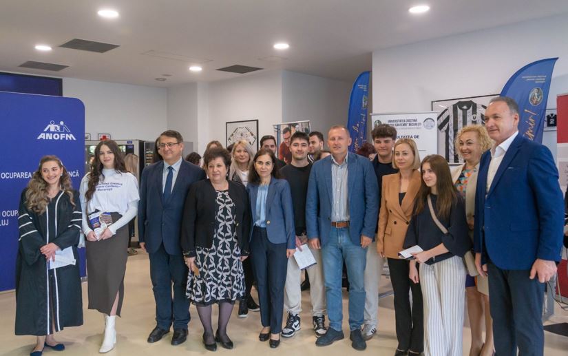 Oportunități de angajare