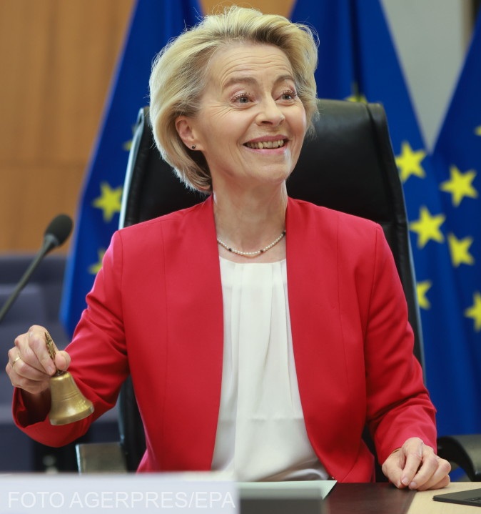Trump suspendă tarifele de 50% pentru UE până pe 9 iulie după convorbirea cu Ursula von der Leyen. Foto: Ursula von der Leyen la începutul reuniunii săptămânale a Colegiului comisarilor UE la Bruxelles