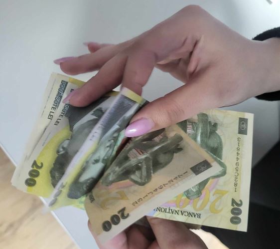 Măsuri pentru reducerea deficitului: reduceri de personal și salarii la bugetari