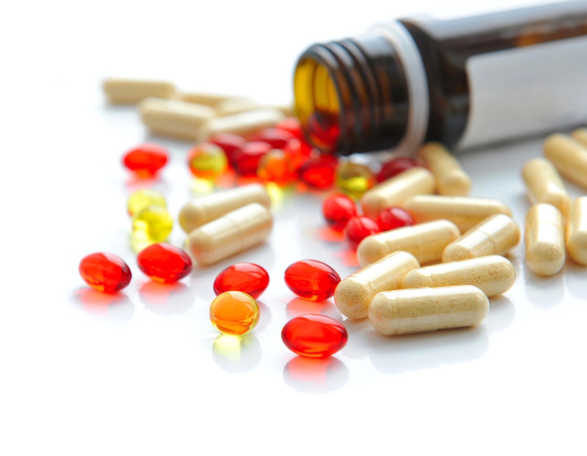 Pacienții asigurați pot lua medicamentele compensate de la farmacie doar cu cardul de sănătate