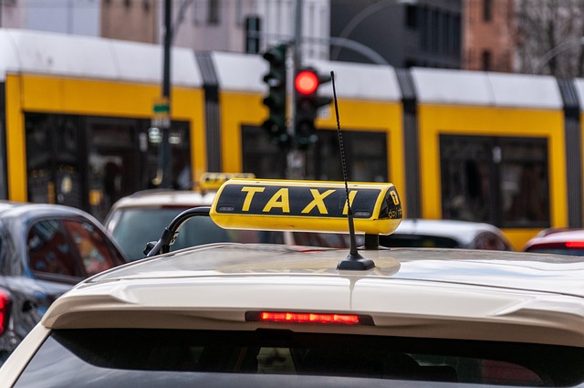 Taximetrist de 72 de ani