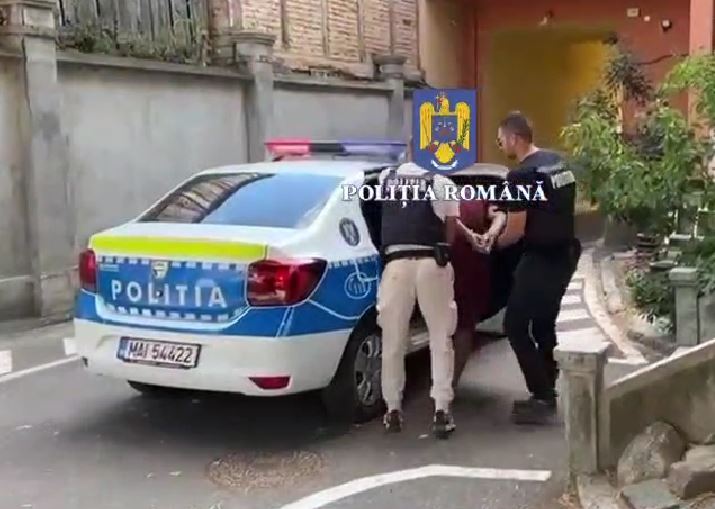 Tânărul evadat de sub escortă