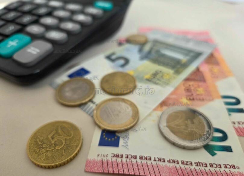 Deficitul guvernamental al României a scăzut de la 9
