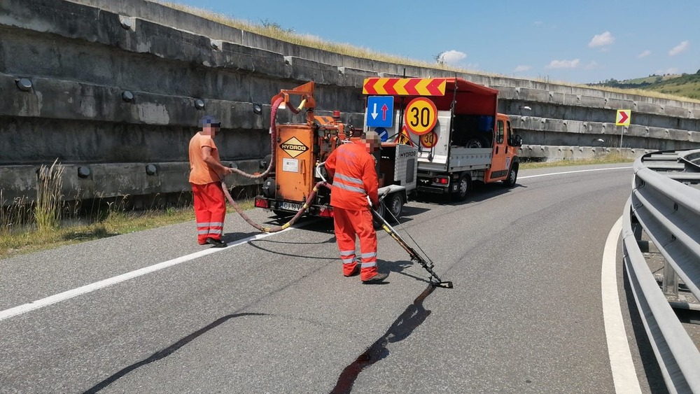 Lucrări de reparații pe Varianta de Ocolire Cluj Est | Foto: Facebook - Direcția Regională de Drumuri și Poduri Cluj