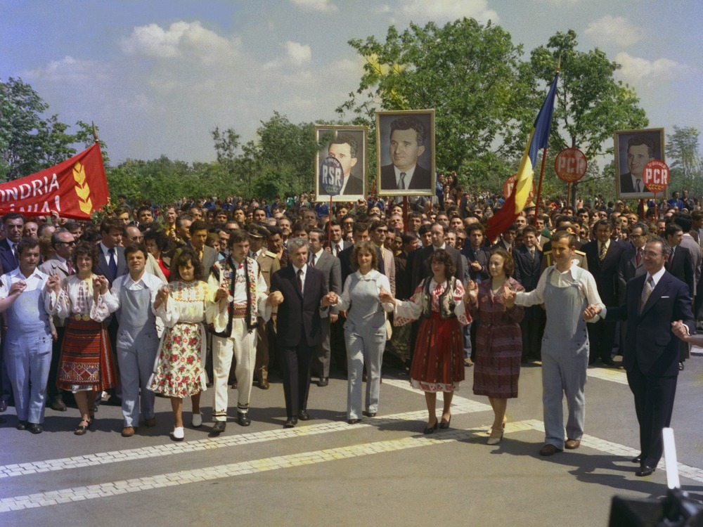Festivismul regimului comunist nu a umplut frigiderele românilor