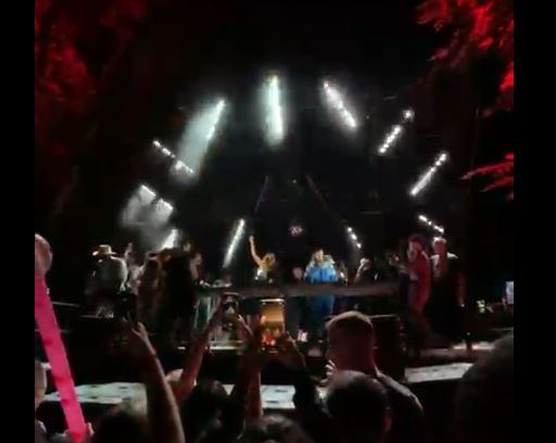 Moment inedit la Untold X: DJ ARIAS a electrizat publicul alături de Salvatore Gannaci|Foto: monitorulcj.ro