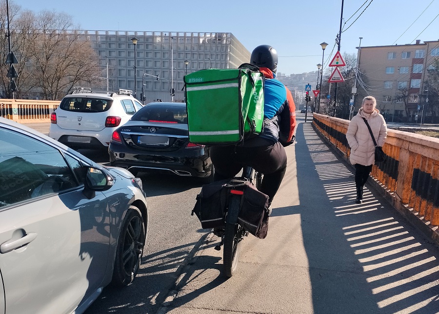 Podul Garibaldi este tranzitat zilnic de mii de mașini