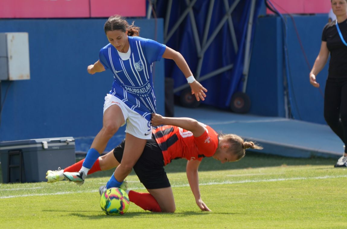 Denysa Pînzariu