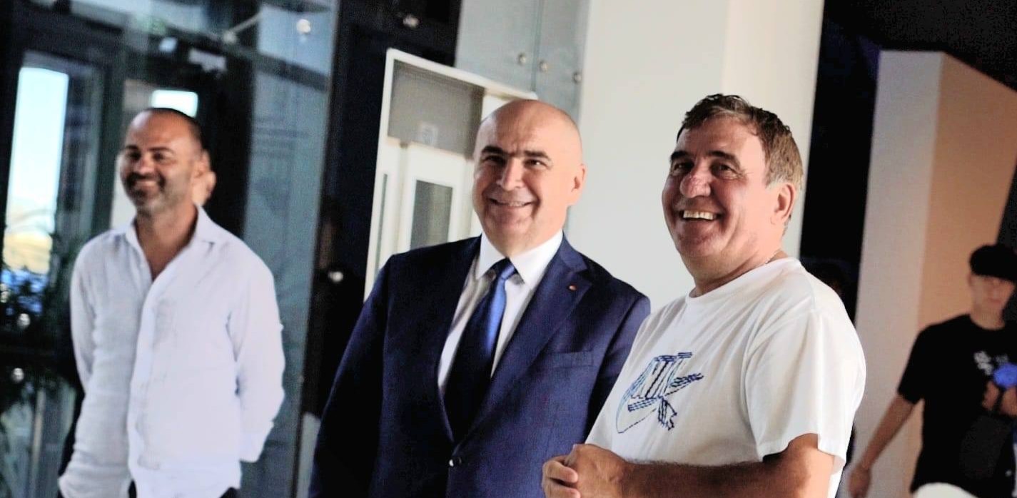 Gheorghe Hagi este considerat cel mai valoros fotbalist român din istorie | Foto: Gheorghe Hagi Facebook