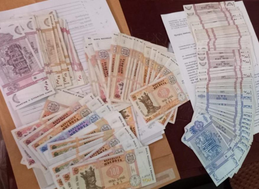 Zeci de arestări în urma perchezițiilor desfășurate în Republica Moldova