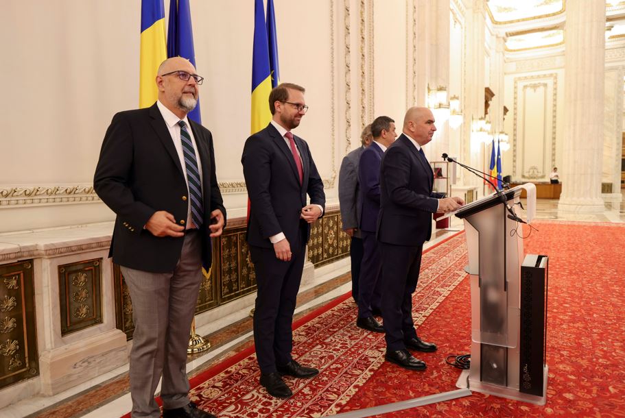 Tăierile din primării se amână: reducerile de personal ar putea fi decise de edili|Foto: Inquam Photos / Octav Ganea