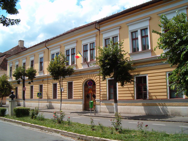 Colegiul Național „Emil Racoviță” din Cluj-Napoca | Foto: Wikipedia