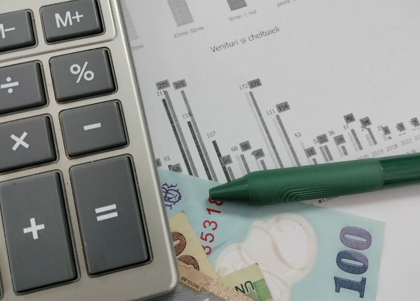 Deficitul bugetar a depășit 102 miliarde de lei și a urcat la 5