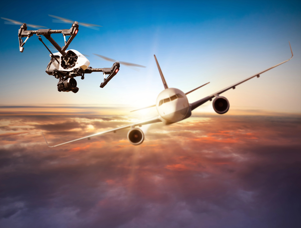 Mai multe drone au survolat în perimetrul unor aeroporturi europene