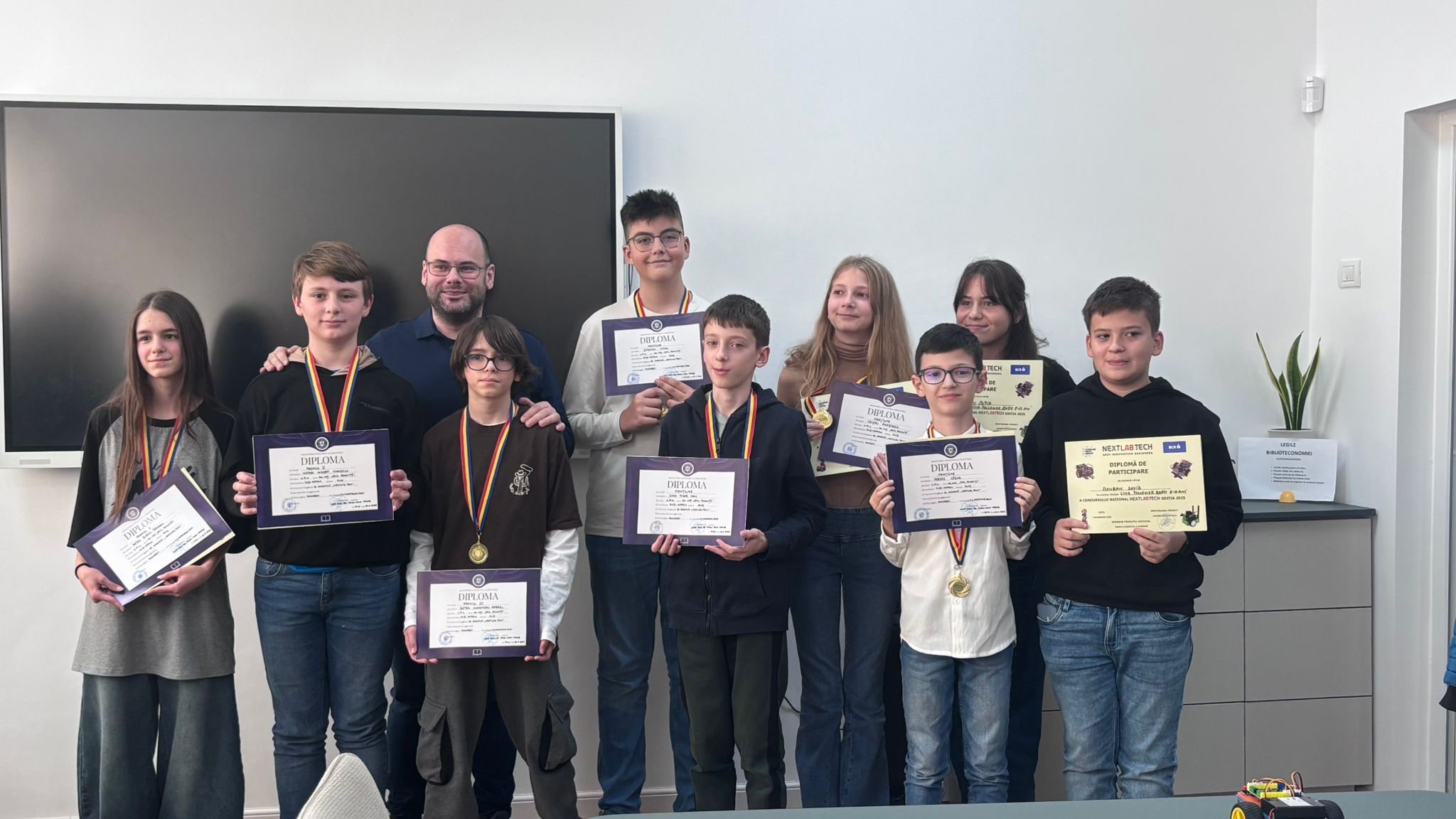 Elevii de la Colegiu Național „Emil Racoviță” Cluj
