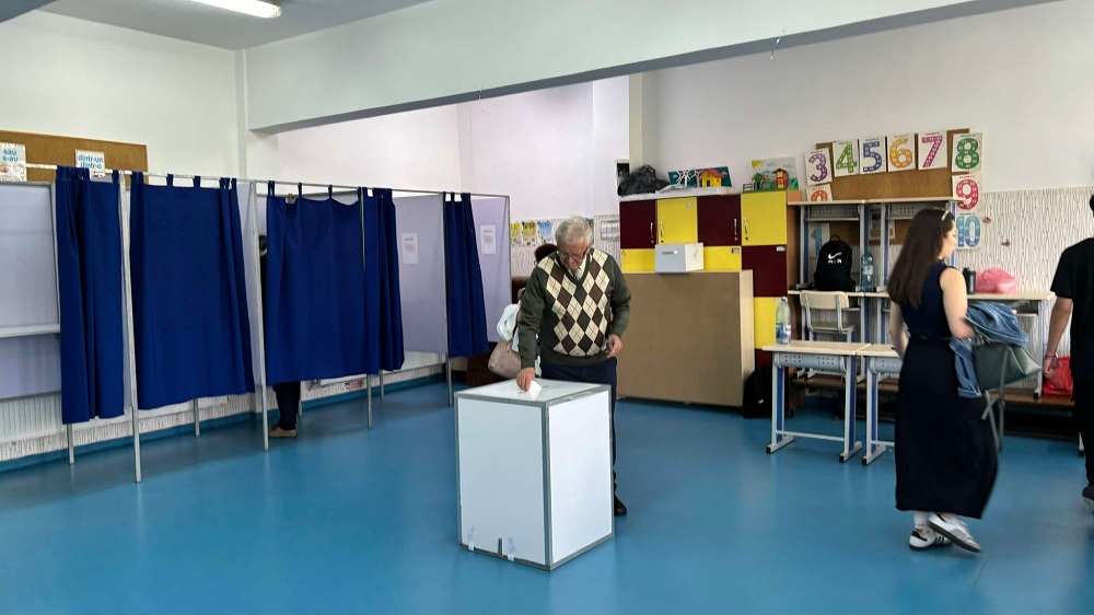 Electoratul tânăr și adult activ (18–59 ani) privilegiază AUR