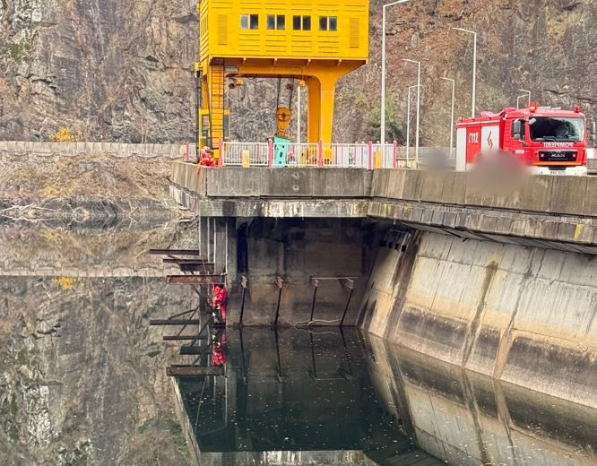 Bărbat căzut în apropierea barajului de la lacul Tarnița