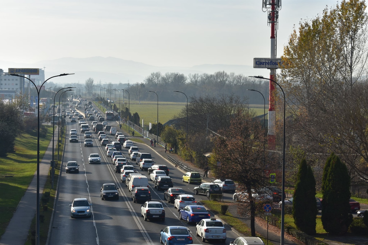 Ruta Cluj-Florești este cea mai aglomerată din țară. Pe aici trec mai multe mașini decât pe tronsonul București - Otopeni | Foto: Eliza Lucaciu – monitorulcj.ro