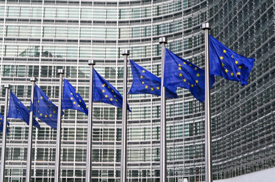 Comisia Europeană suspendă temporar procedura privind deficitul excesiv în cazul României|Foto: Depositphotos.com