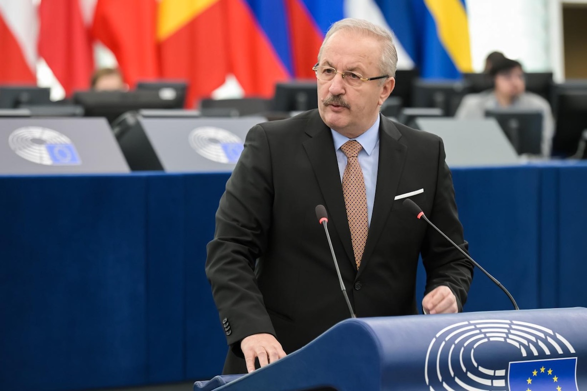 Europarlamentarul clujean Vasile Dîncu (PSD): „Ziua Internațională de Comemorare a Victimelor Holocaustului este o zi a memoriei active