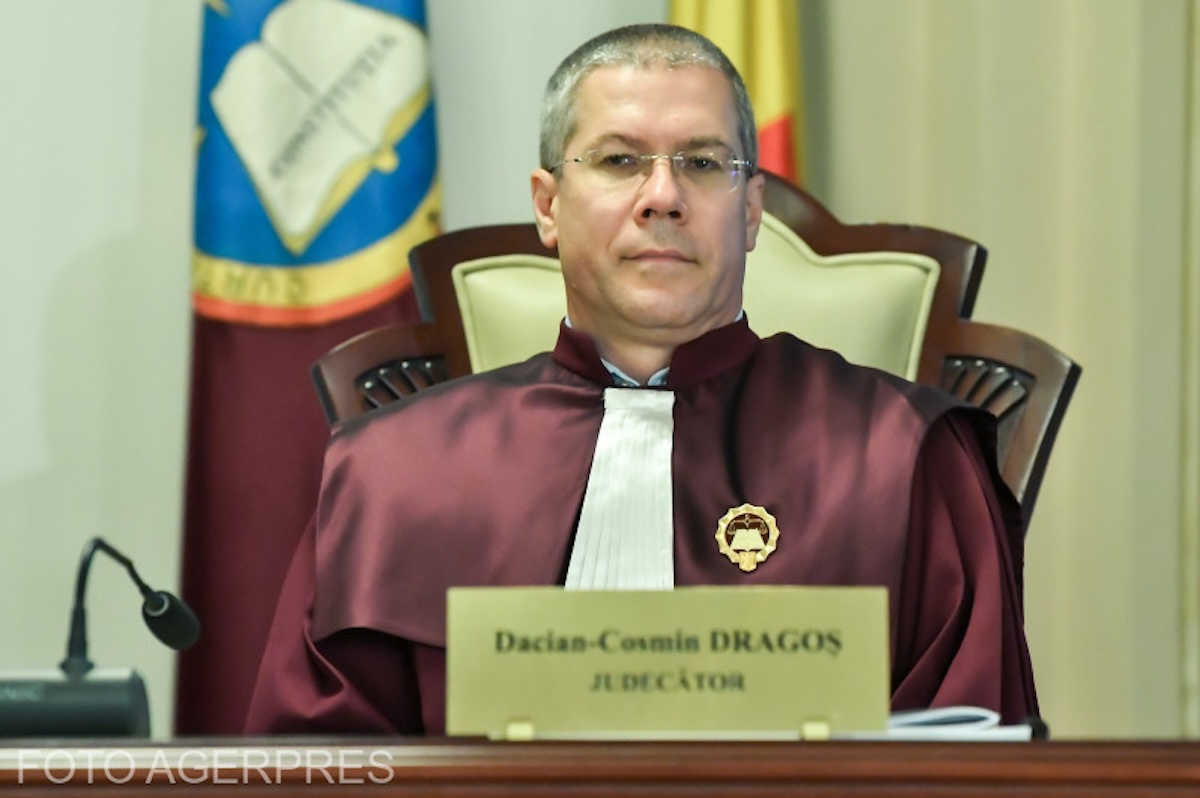 CAB a amânat iar o decizie cu privire la cererea de suspendare a judecătorului clujean Dacian Dragoș de la CCR | Foto: ALEX MICSIK/AGERPRES FOTO