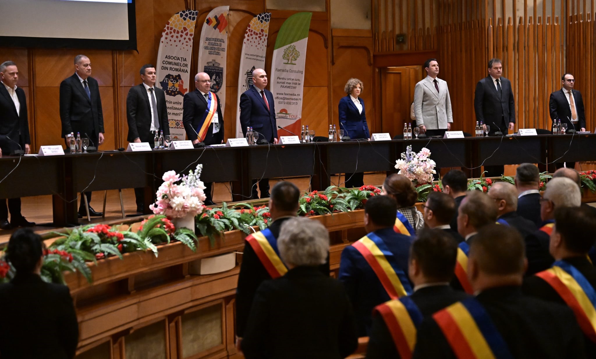 Dezbaterea pe tema: Reforma administrativa