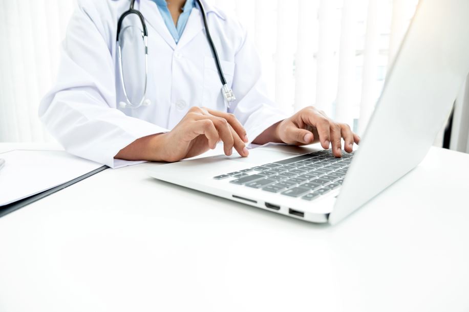 Proiect dezvoltat în premieră de Spitalul Județean de Urgență Cluj: pacienții își pot consulta online dosarul medical|Foto: DepositPhotos.com