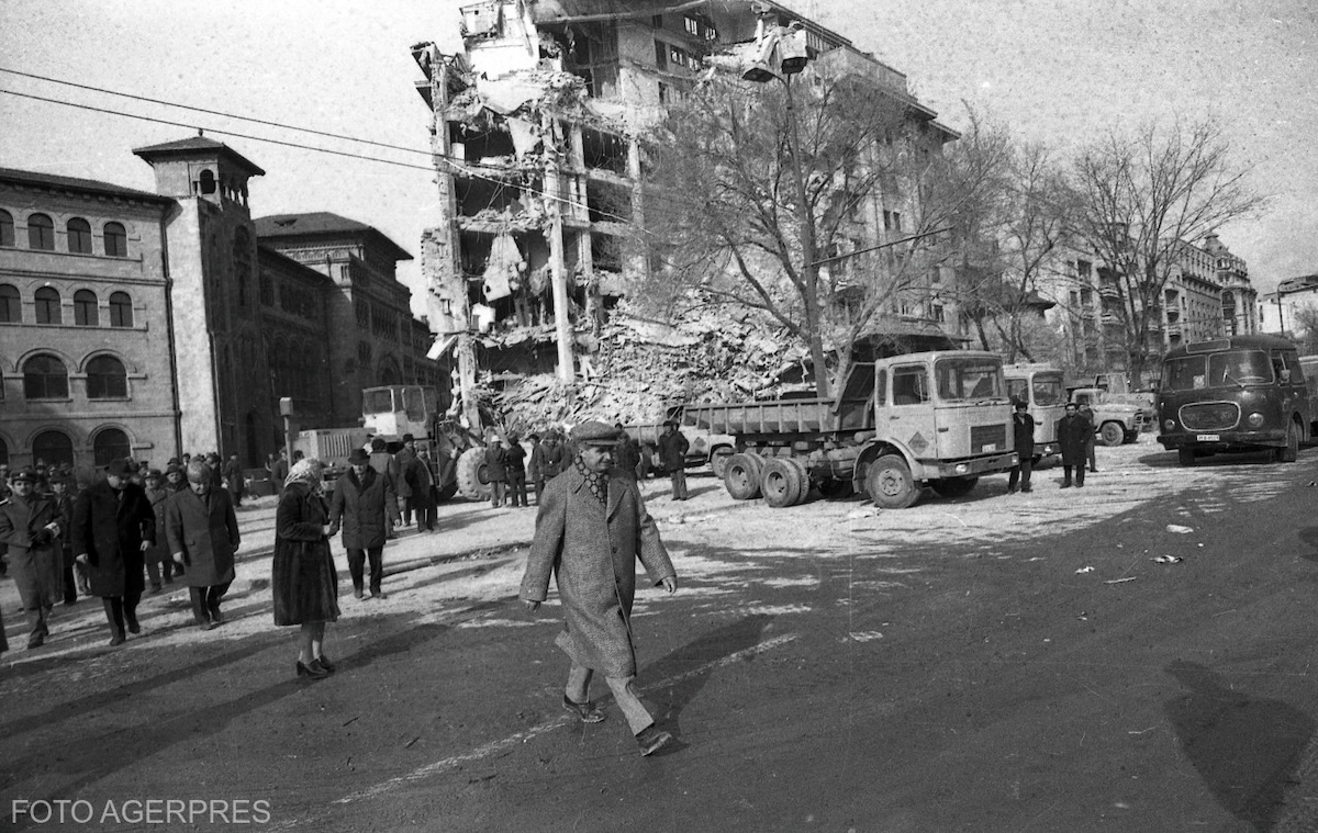 Cutremurul din 1977 (Cutremurul din '77) a fost un puternic seism care s-a produs la ora 21.22 în data de 4 martie 1977