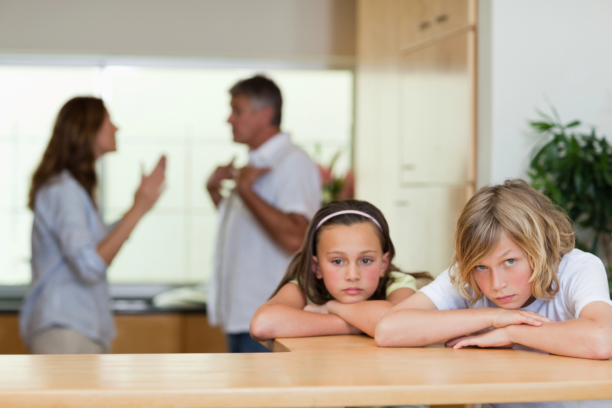 Adolescenții își doresc familii mai bune față de cele din care provin | Foto: DepositPhotos.com / Fotografie ilustrativă