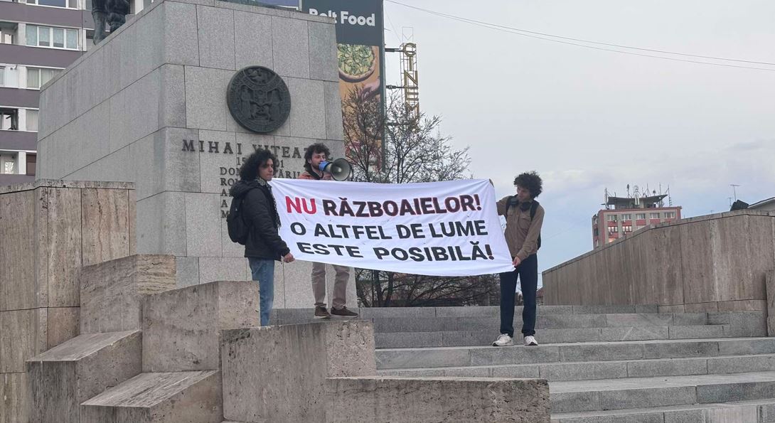 Câteva zeci de persoane au protestat