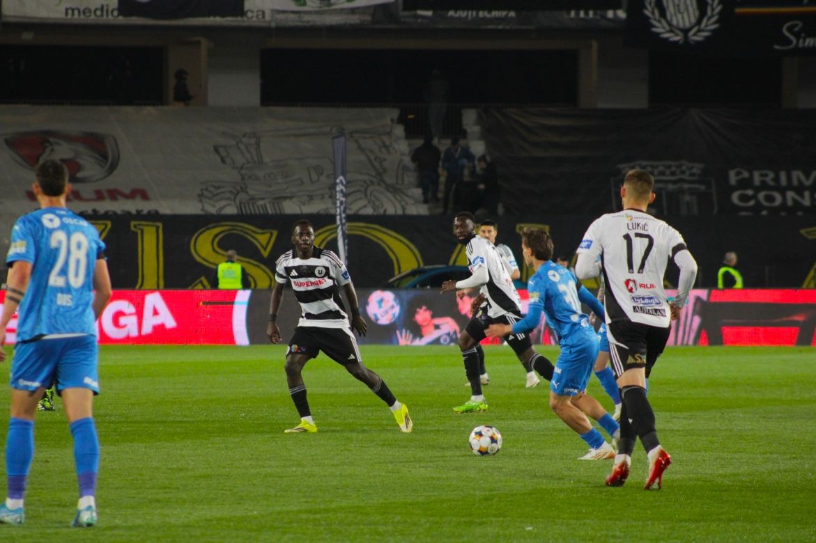 Oucasse Mendy a ajuns în Superligă în ultima perioadă de mercato / Foto: Mădălina IVAN