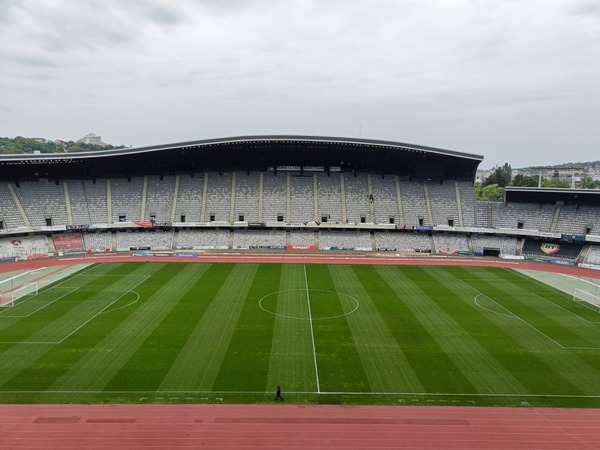 Gazon de „Premier League” pe Cluj Arena înainte de „U” Cluj – Rapid / Alin Tișe- Facebook