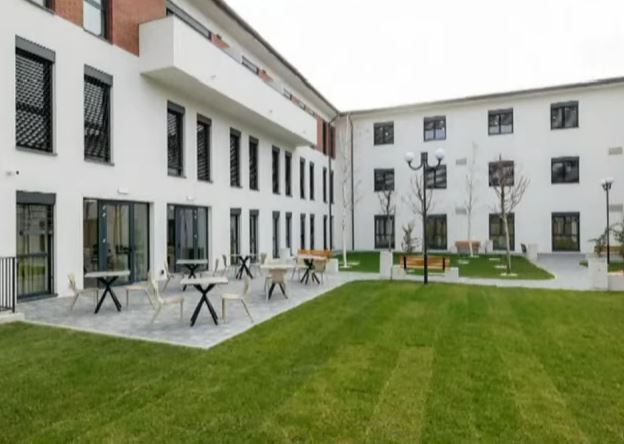 Căminul pentru vârstnici de pe Calea Baciului