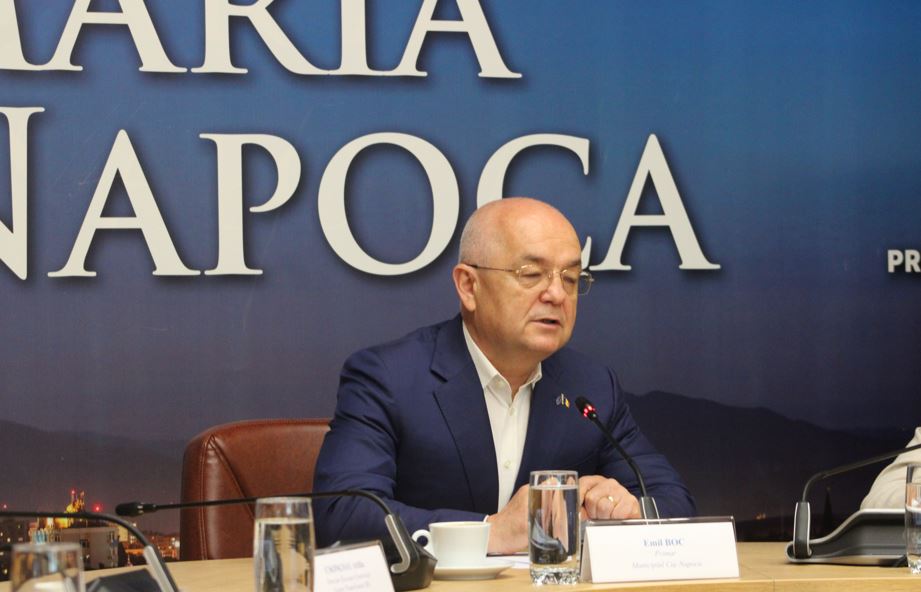 Dezbatere aprinsă în Consiliul Local pe tema scumpirii biletelor de transport. Emil Boc