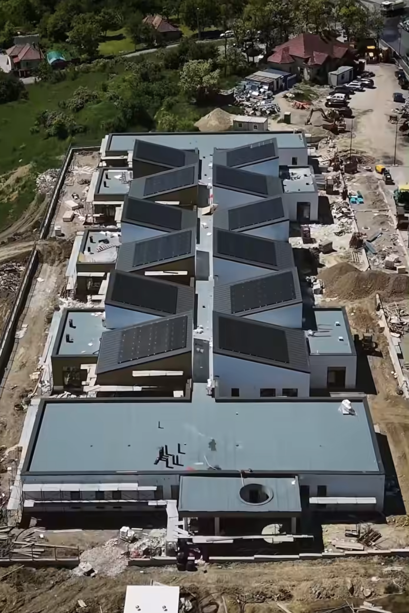 Lucrările avansează la creșa de la HUB-ul educațional din Borhanci | Foto: Captură de ecran Facebook