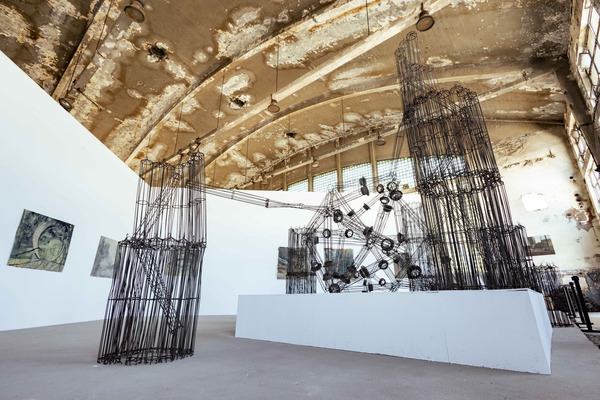 Premieră la Cluj-Napoca. O expoziție de artă contemporană este organizată într-un șantier aflat în plină dezvoltare / Foto: RIVUS Cluj-Napoca