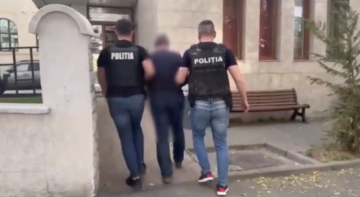 Un bărbat în vârstă de 66 de ani