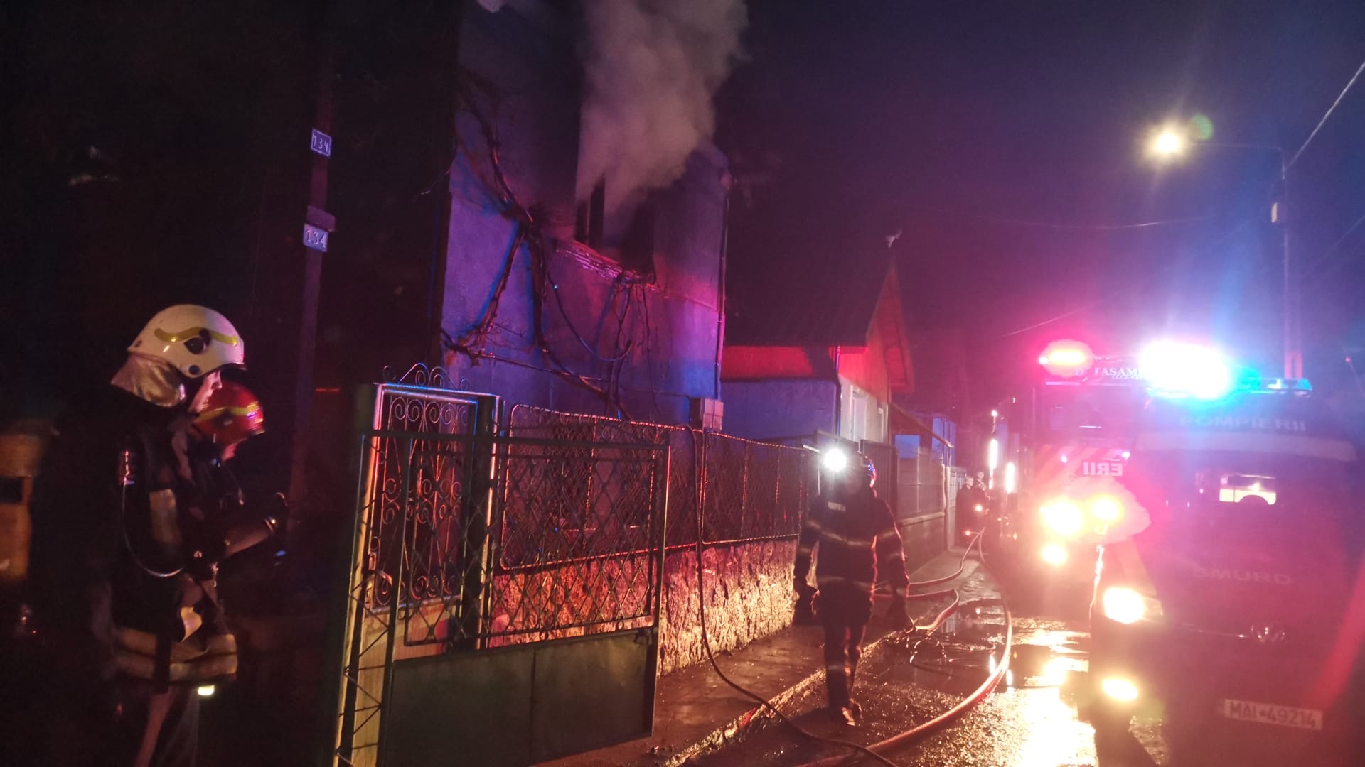 Incendiu izbucnit în toiul nopții la o gospodărie din județul Cluj! / Foto: ISU Cluj.